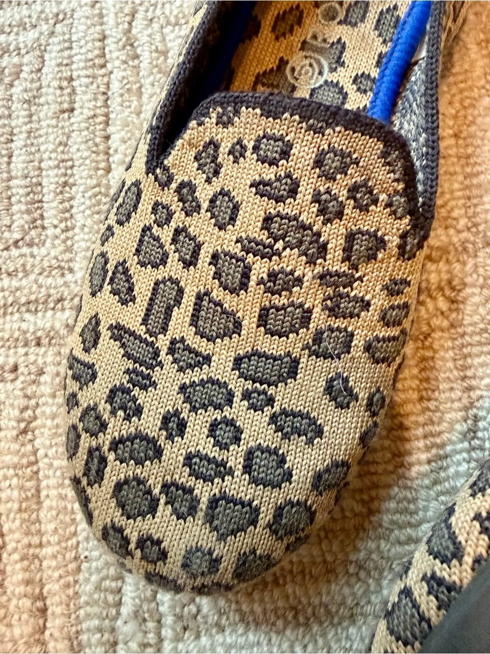 Rothy’s Leopard Print Girl’s Slip-OnFlats in Tan and Black - size 1